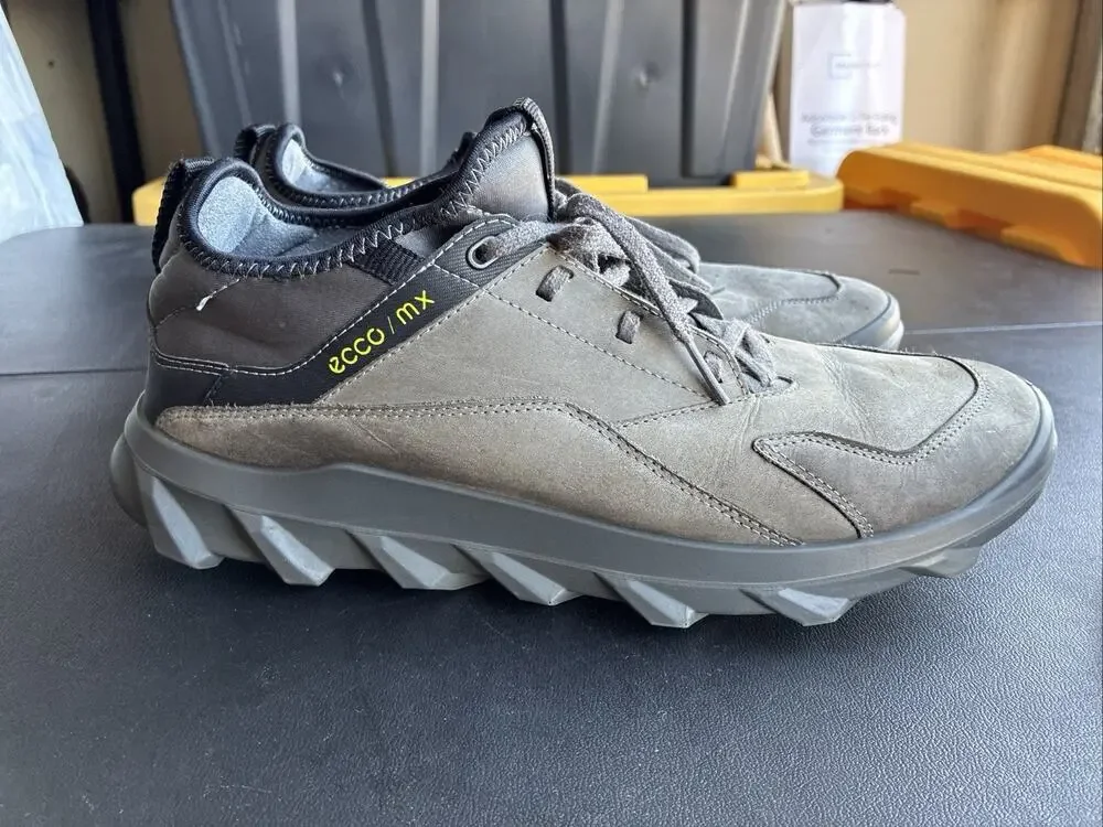 ECCO Mens Mx Low Walking Shoes Graphite Size 8 8.5 US EU 42 Fluidform Tech GREAT